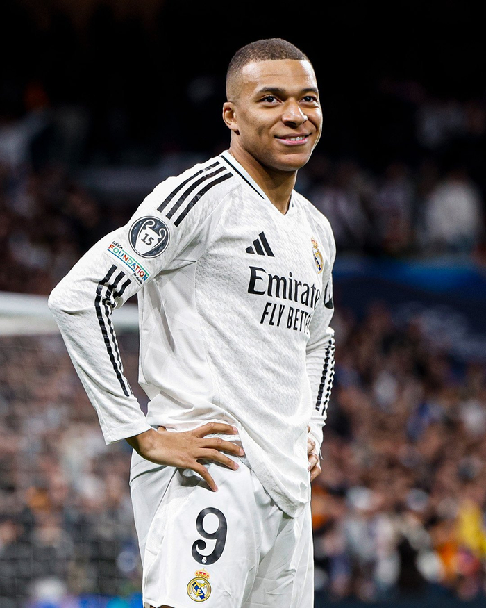 日职乙战报：富山胜利4-1完胜秋田，末轮奇迹保级（日乙收官：富山胜利4-1力克秋田，压哨奇迹保级）