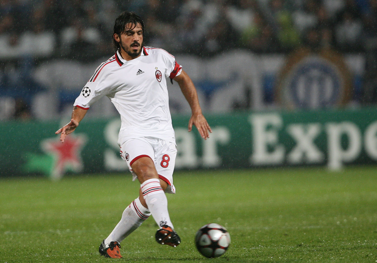 德转列英格兰球员身价TOP10：贝林厄姆1.6亿欧第1，埃泽上榜（德转发布英格兰球员身价前十：贝林厄姆以1.6亿欧居首，埃泽入围）